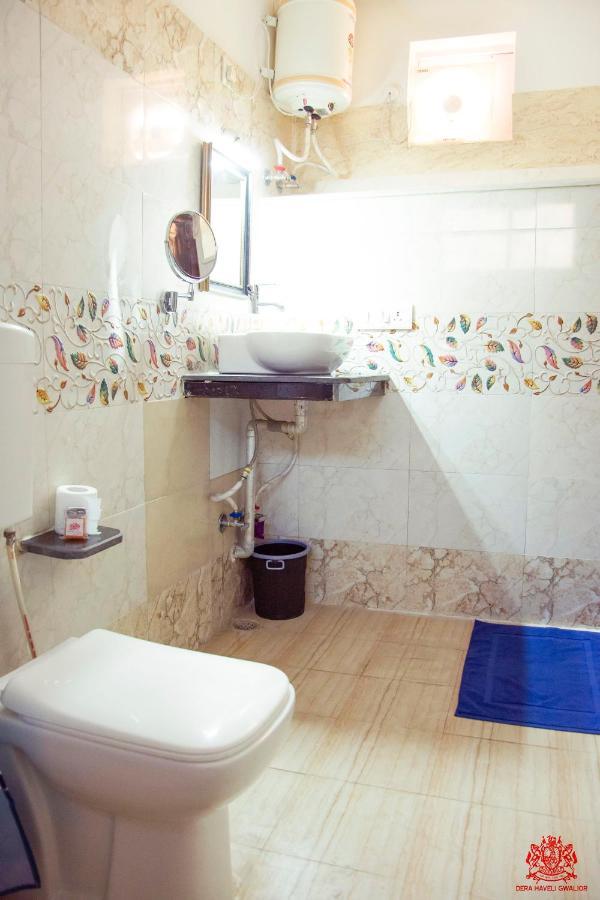 Dera Haveli- Heritage Homestay Gválijar Kültér fotó