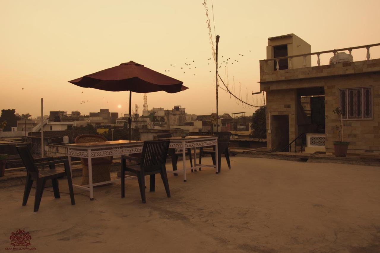 Dera Haveli- Heritage Homestay Gválijar Kültér fotó